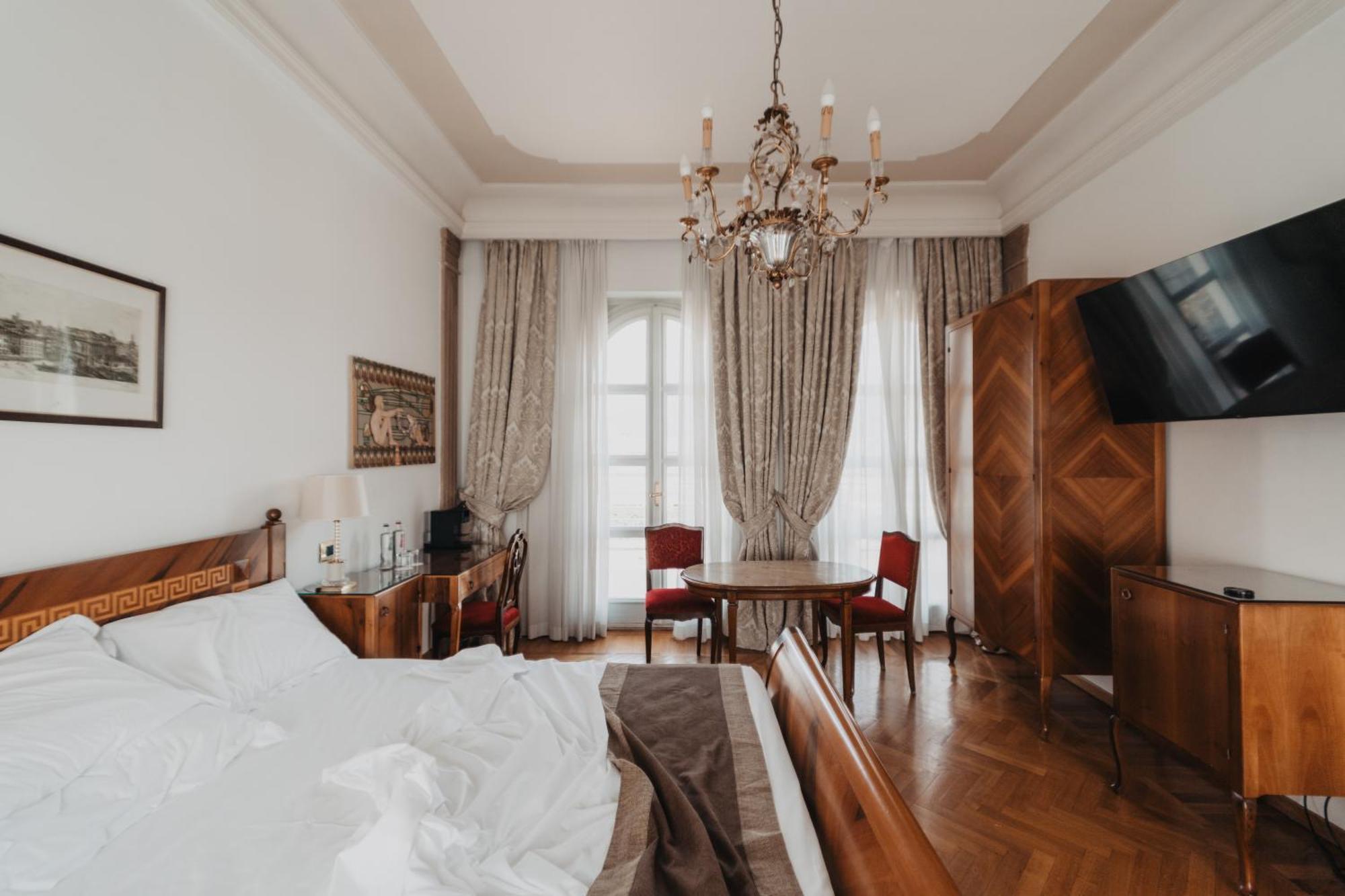 Hotel Vittoria Брешія Екстер'єр фото