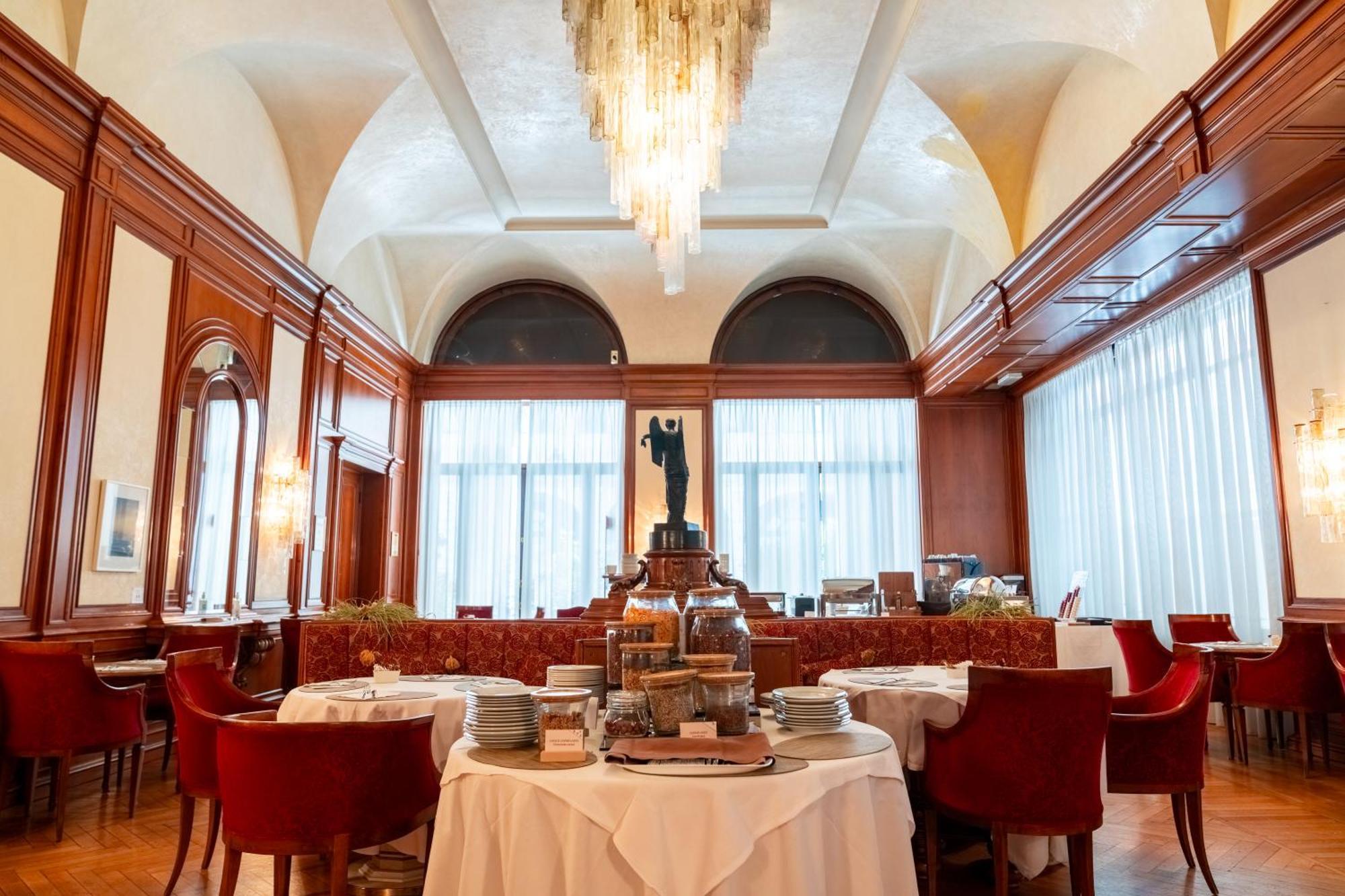 Hotel Vittoria Брешія Екстер'єр фото