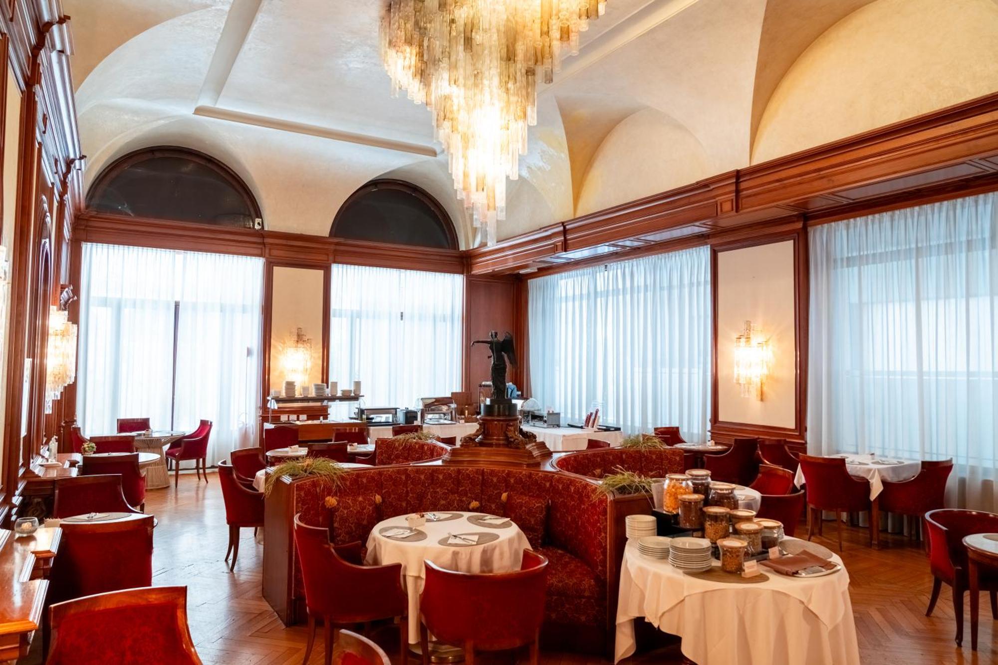 Hotel Vittoria Брешія Екстер'єр фото